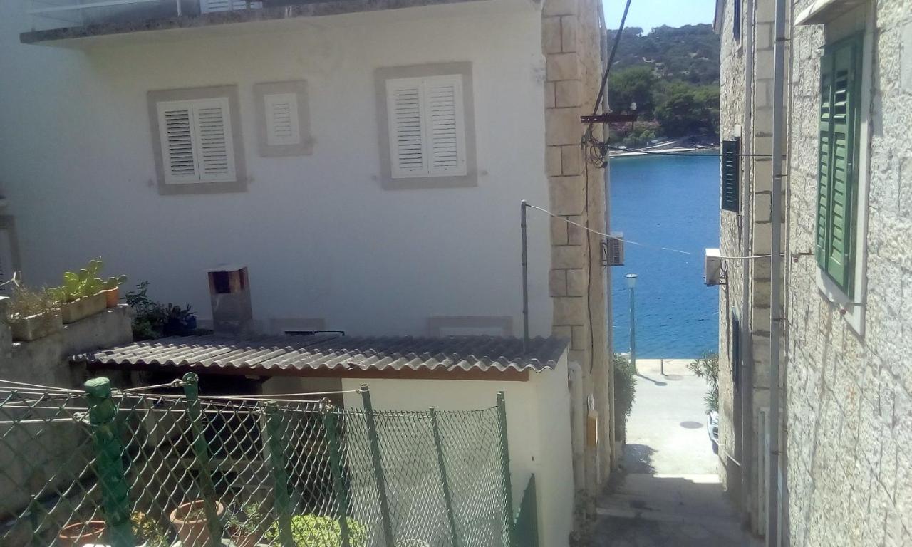 Apartment Nada Povlja  Exterior photo
